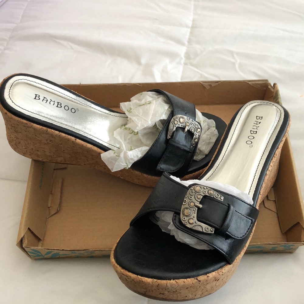 Slip on wedge brand new